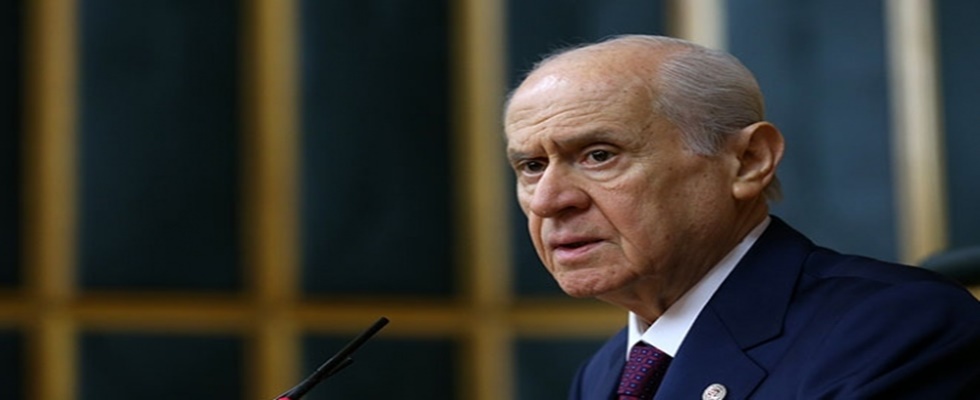 Devlet Bahçeli’den Yunanistan’da Türk bayrağının yakılmasına tepki