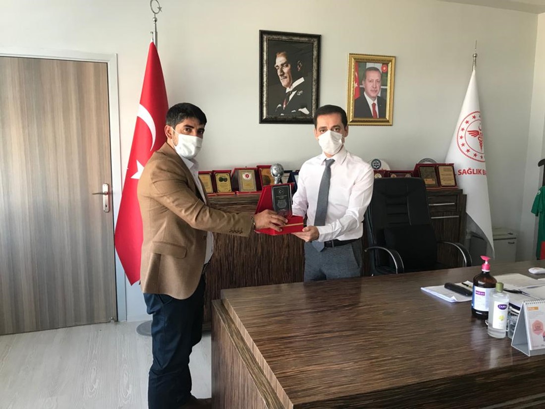 Aziz Akkuş`tan Diyarbakır İl Sağlık Müdürü Tekin `e Ziyaret
