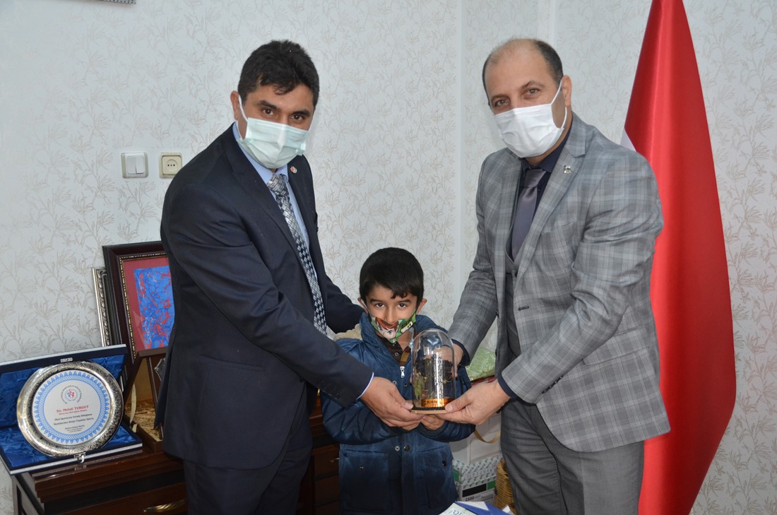 Hüseyin Kıran ` dan Müdür  Turğut `a Anlamlı Ziyaret