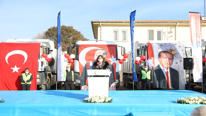 BAŞKAN ŞAHİN, GAZİANTEP BÜYÜKŞEHİR BİR EV ORTAMINDA AİLE RUHUYLA ÇALIŞIYOR