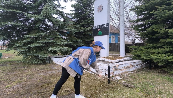Ryazan bölgesi ve Lipetsk’te Birleşik Rusya anıtlarda temizlik günleri düzenledi