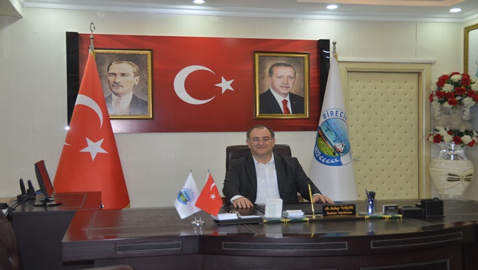AVUKAT SAKIP YAŞAR `DAN 1 MAYIS EMEK VE DAYANIŞMA GÜNÜ KUTLAMA MESAJI